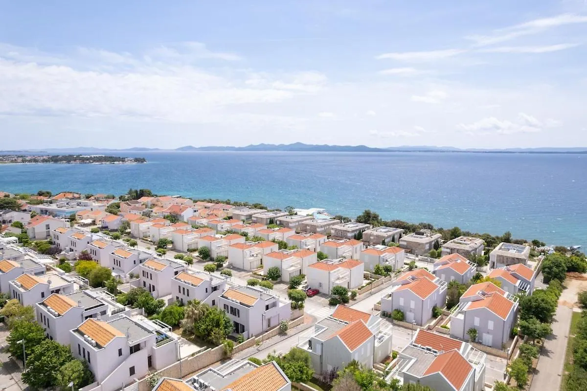 Sunny Resort Apartment 1042 Petrcane