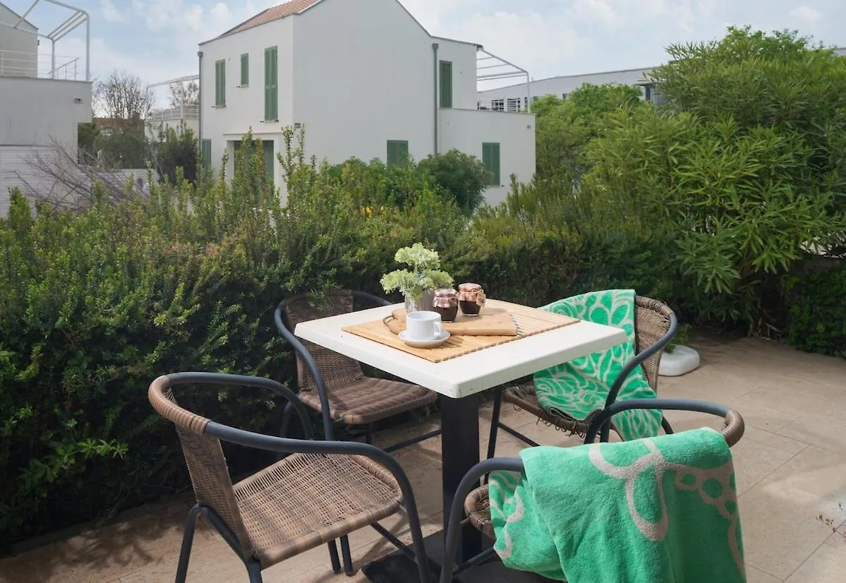 Sunny Resort Apartment 1042 Petrcane